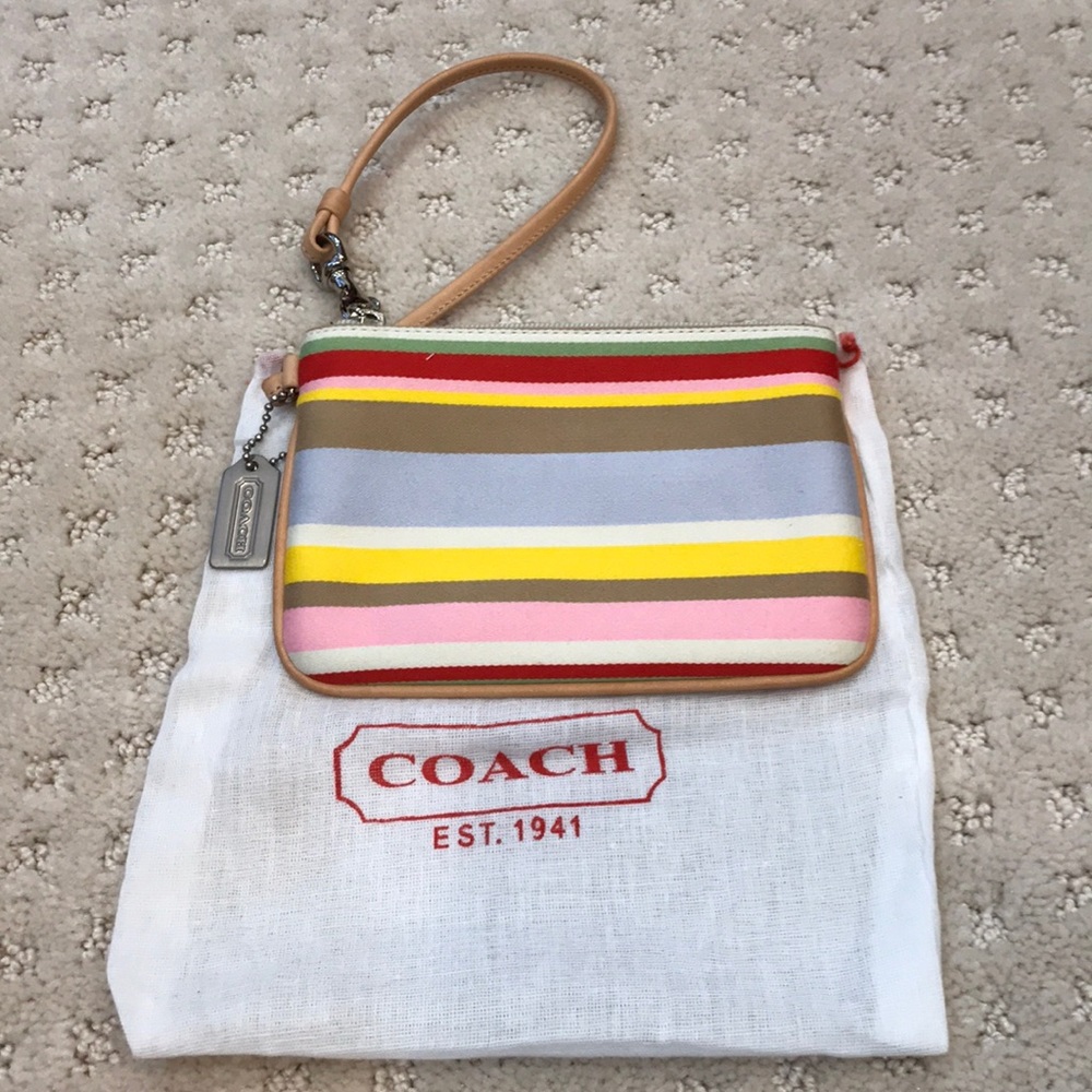 Coach small wristlet NWOT